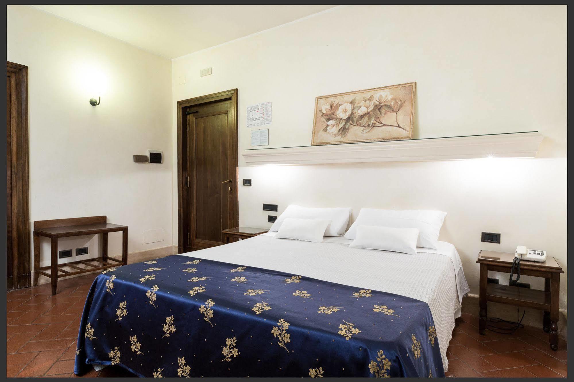 Hotel Columbus Roma Ngoại thất bức ảnh