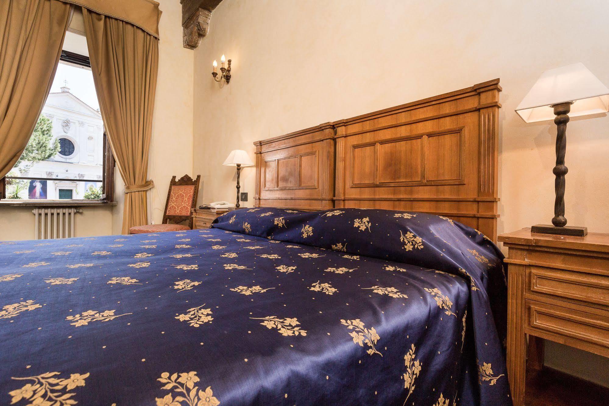 Hotel Columbus Roma Ngoại thất bức ảnh
